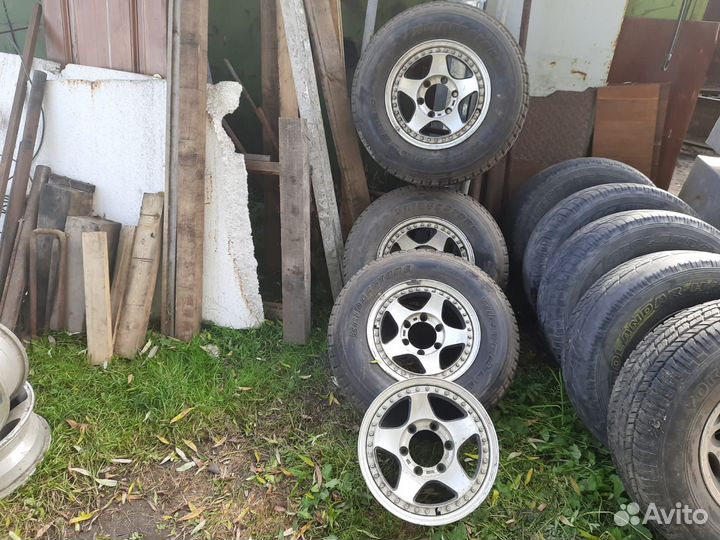 Продам литые диски на авто размер R15