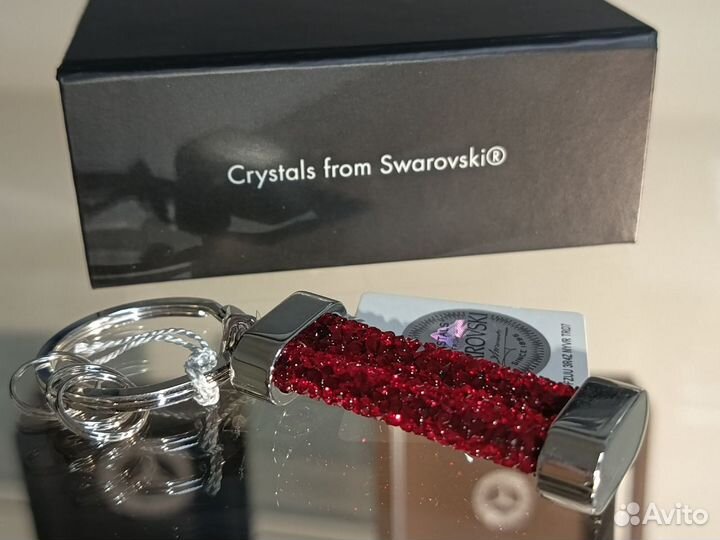 Оригинальный брелок со стразами Swarovski