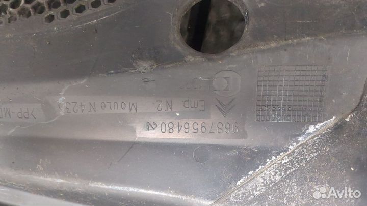 Жабо под дворники Citroen C4