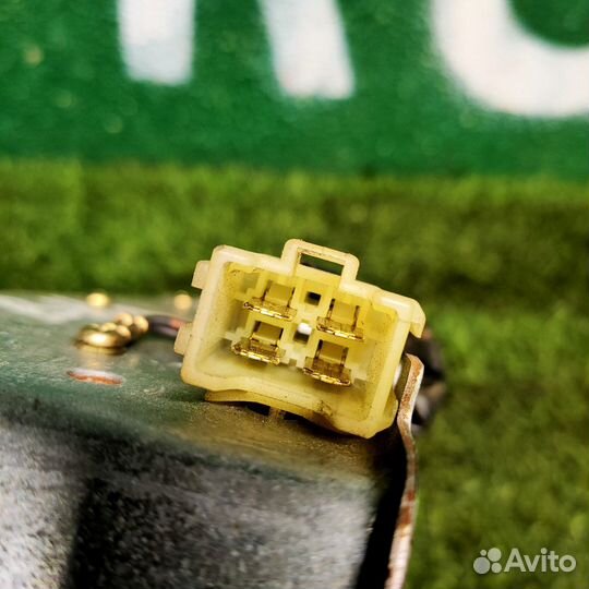 Моторчик стеклоочистителя на Subaru Legacy BH III