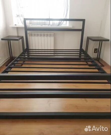 Кровать железная