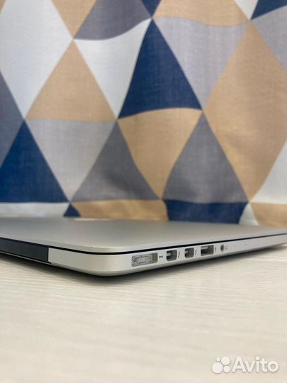Apple MacBook air 2020 m1