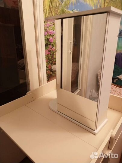 Зеркало шкаф в ванную