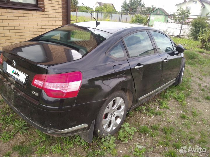 Citroen C5 2.0 МТ, 2010, битый, 190 000 км