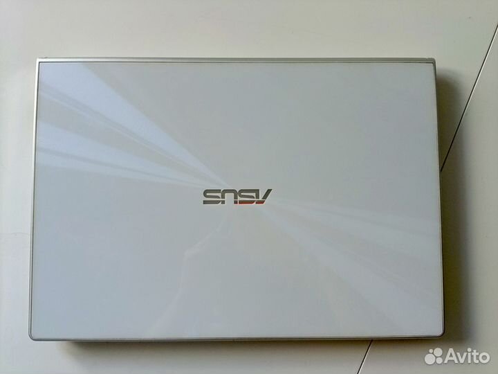 Ноутбук б/у Asus Notebook PC UX301L
