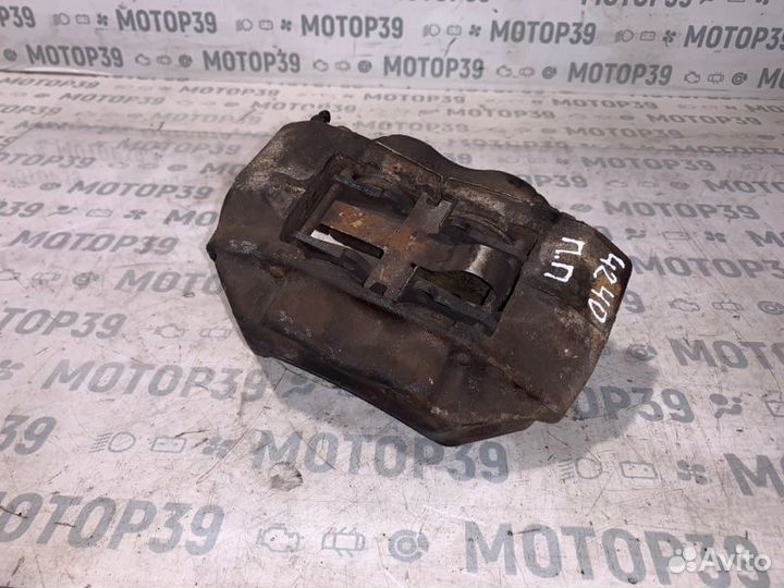 Суппорт передний правый Toyota Land Cruiser Prado