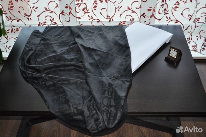 Dior. палантин