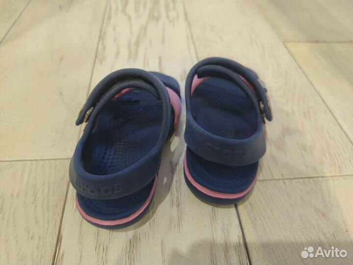 Сандалии crocs c8 для девочки