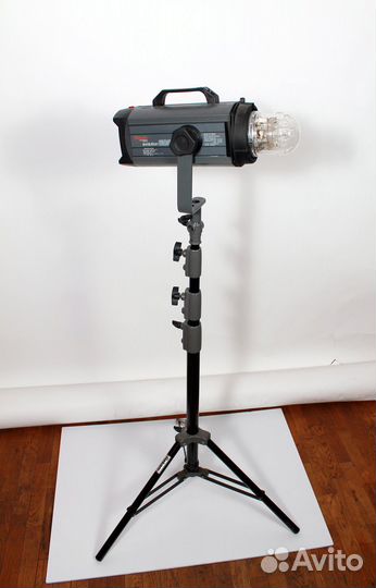 Студийный свет Rekam Evolution 600 с комплектом
