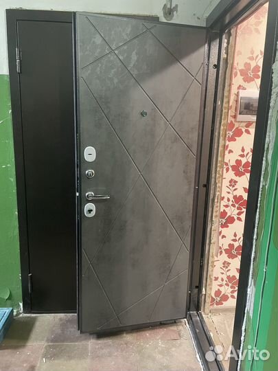 Дверь Marcus Мальта серебро Бетон темный