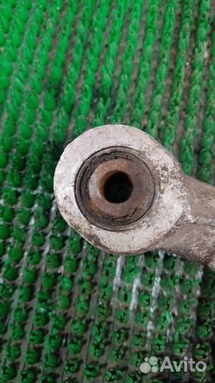 Рычаг задний поперечный верхний Nissan Qashqai J1