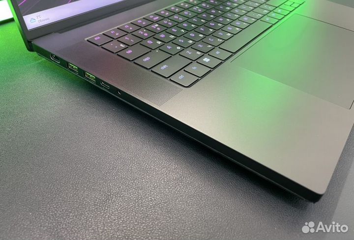 Razer Blade 16 Miniled RTX4090/4k 120Hz/240Hz 32/2