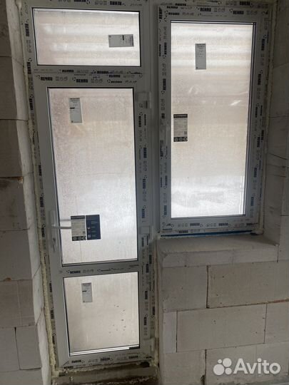 Двери пластиковые со стеклом бу