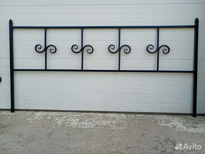 Ограда ритуальная на кладбище