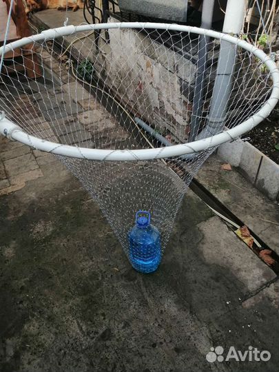 Круглый подсак для ловли с мостов и набережных