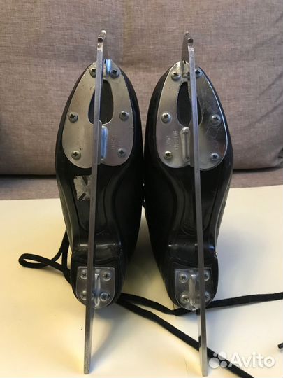 Фигурные коньки risport