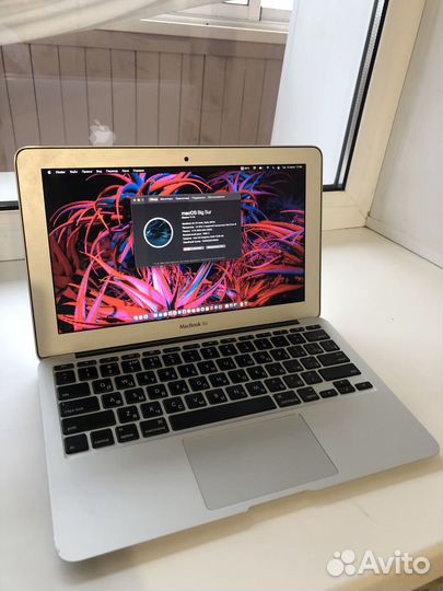 Apple MacBook air 11-inch early 2014 i5/4/256
