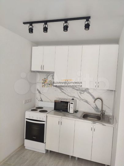 2-к. квартира, 35 м², 7/27 эт.