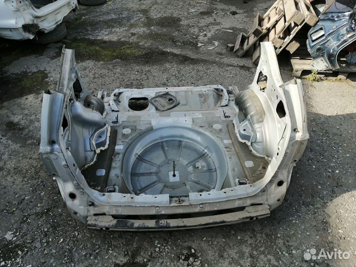 Задняя часть автомобиля Б/У бу