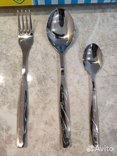 Столовый набор ложки и вилки 18 предметов