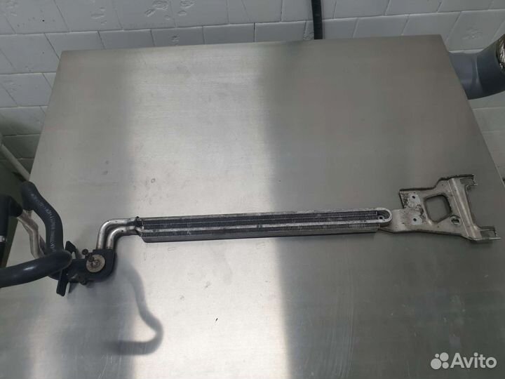 Радиатор охлаждения масла mercedes е-class w212