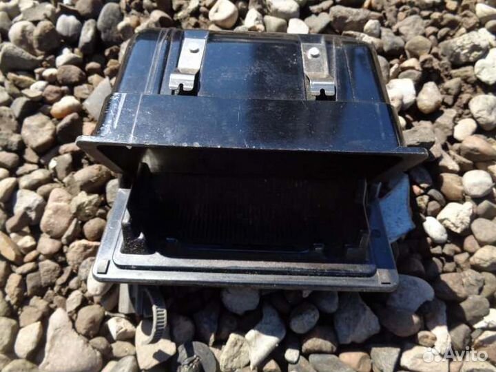 Пепельница Nissan Avenir W11 QG18DE 2003/12