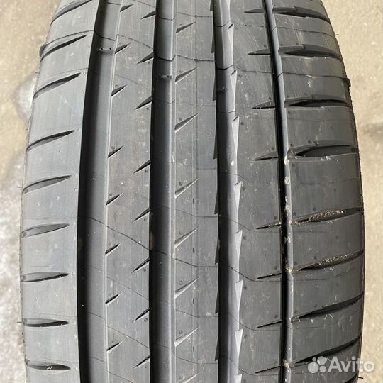 Michelin Pilot Sport 4 S 245/45 R20 103Y