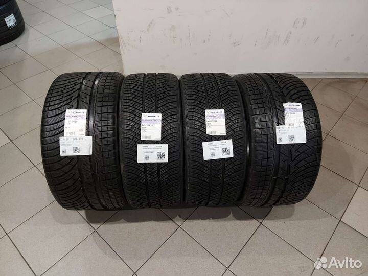 Michelin Pilot Alpin PA4 275/30 R20 и 245/35 R20