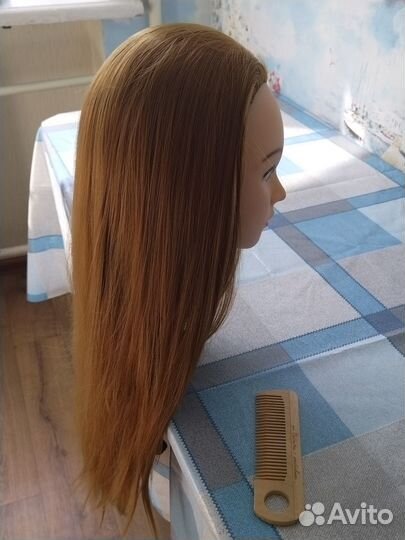 Голова манекен для причёсок с лентами и резинками