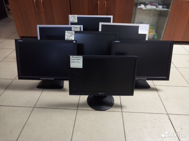 Мониторы в ассортименте 19