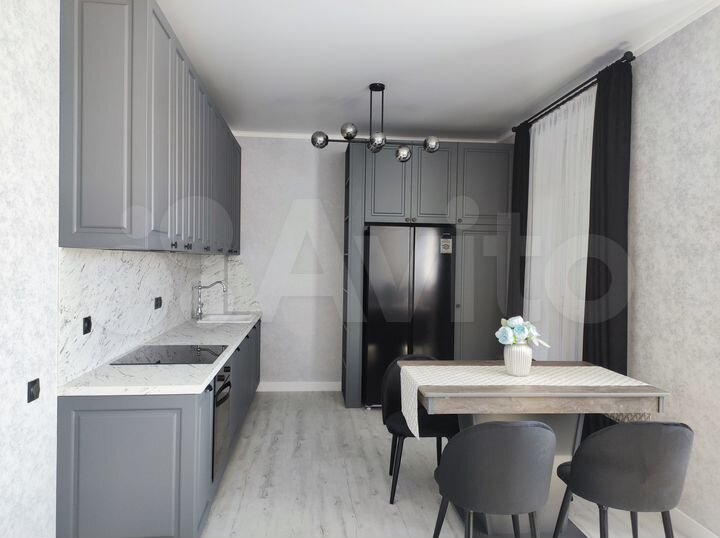 3-к. квартира, 101 м², 9/9 эт.