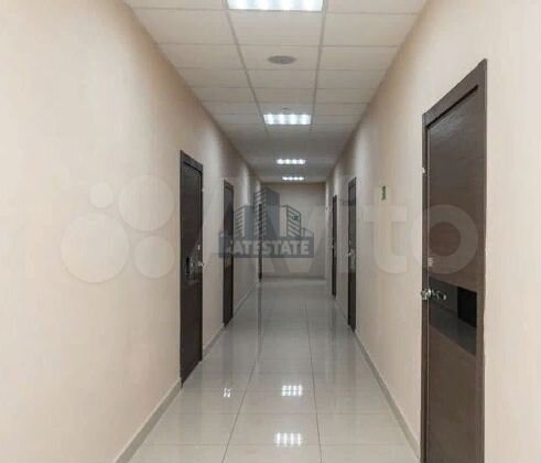 Офисное помещение блок офис из 3 больших каб. 254