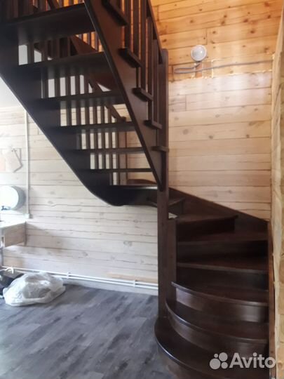Лестница на второй этаж