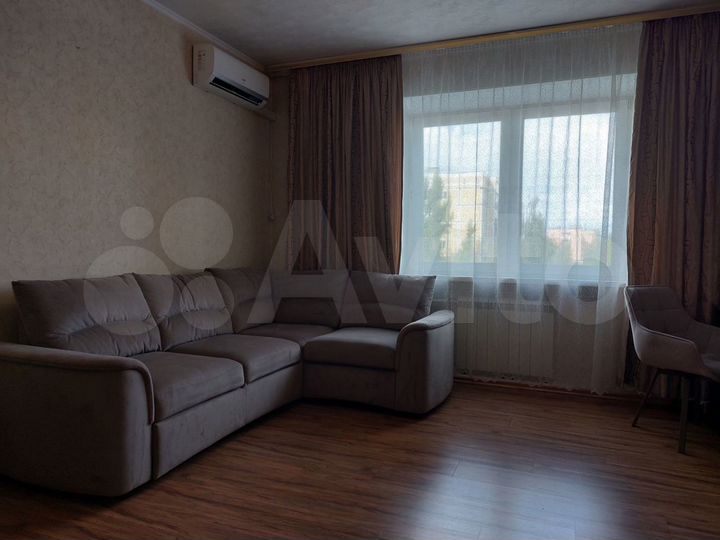 2-к. квартира, 54 м², 5/10 эт.