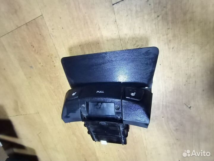 Блок кнопок обогрева сидений Хендай i 30