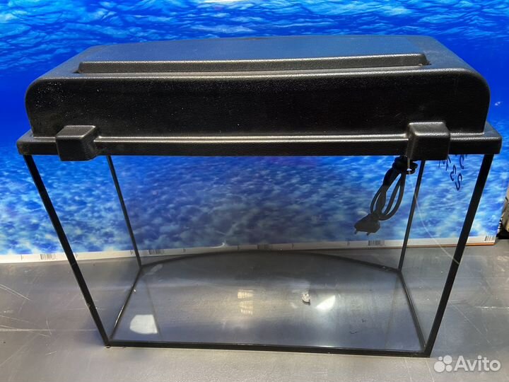 30 л. С пластиковой крышкой