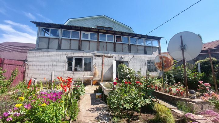 Дом 302 м² на участке 5,5 сот.