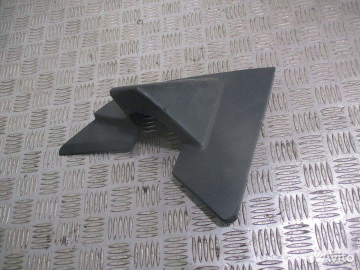 Накладка Volvo 82268542