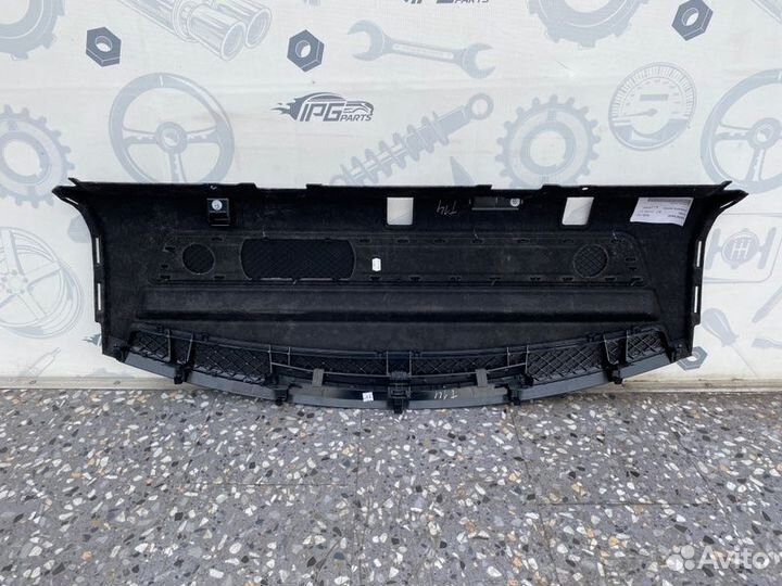Задняя полка Mercedes-Benz C W204