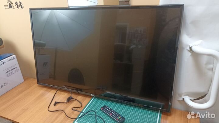 Телевизор LG SMART tv 43