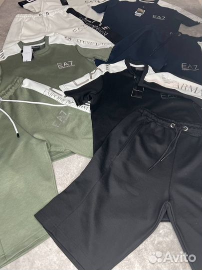 Летний костюм Emporio Armani