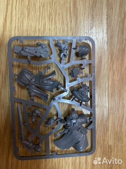 Warhammer 40000 миниатюры