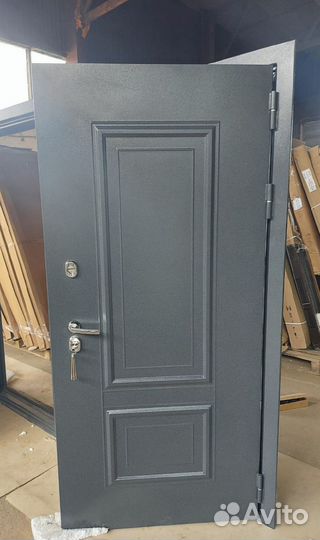 Дверь металлическая
