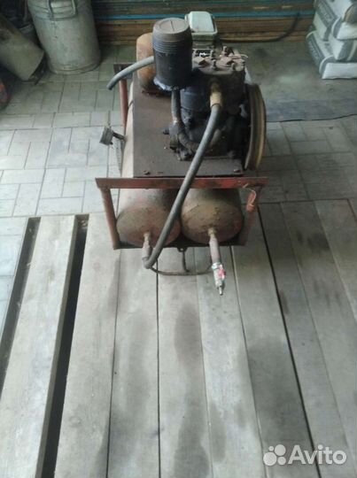 Компрессор воздушный автомобильный