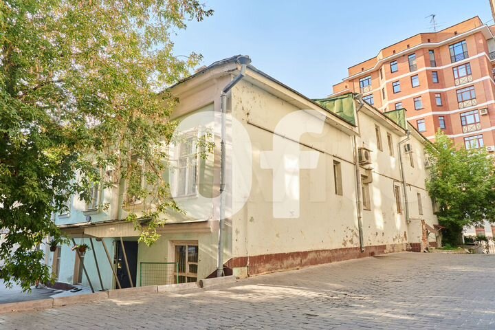 Продам здание, 825 м²