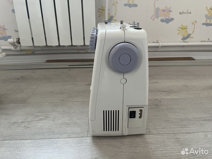 Швейная машина Janome VS54S