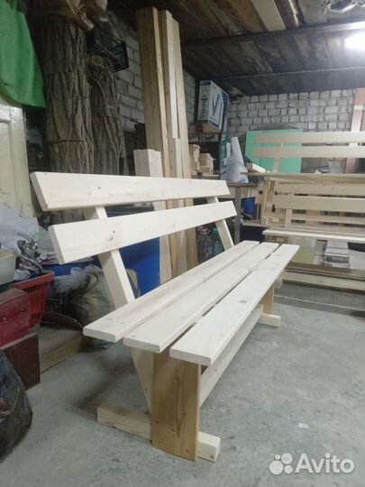 Лавка деревянная