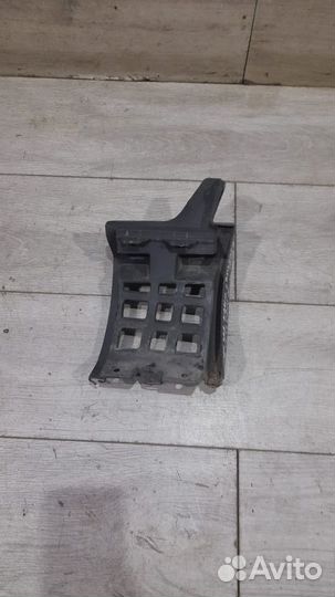 Кронштейн заднего бампера левый Mercedes Cl Class