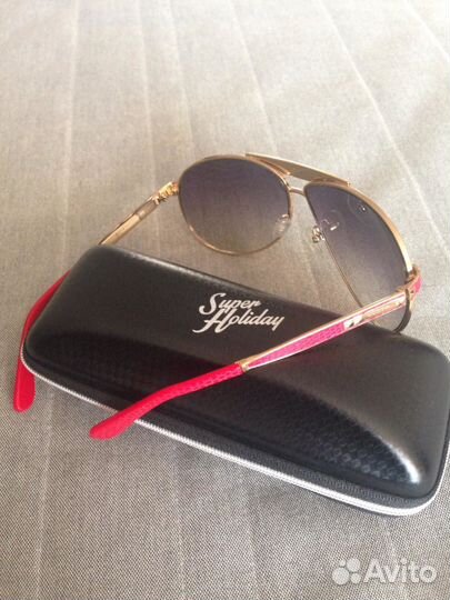 Очки солнцезащитные