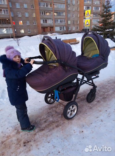 Коляска для двойни